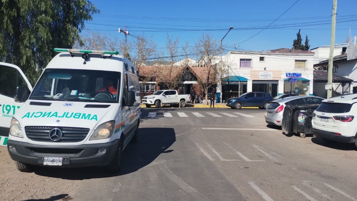 La puerta del Colegio Español ubicado en Dorrego (Guaymallén). Foto: Matías Pascualetti. La puerta del Colegio Español ubicado en Dorrego (Guaymallén). Foto: Matías Pascualetti.