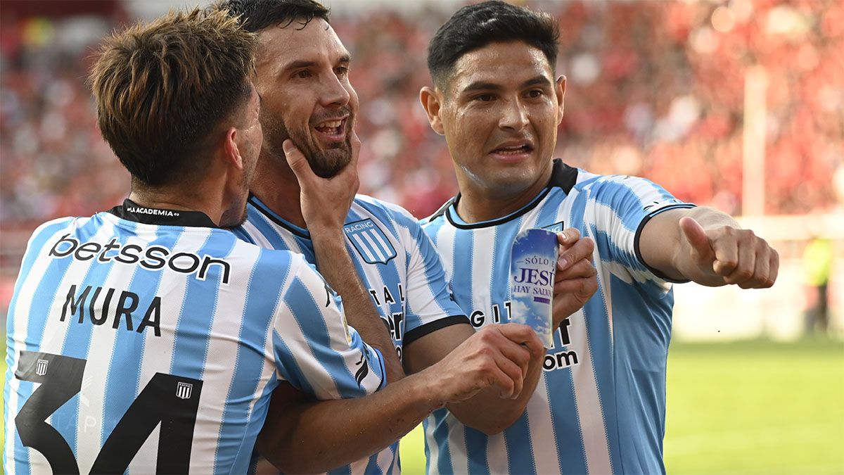 Racing recibió la peor noticia y se lamenta Gustavo Costas