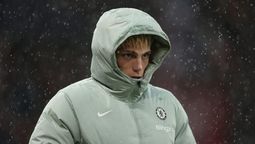 Al jugador argentino no lo recibieron con cariño en Old Trafford.