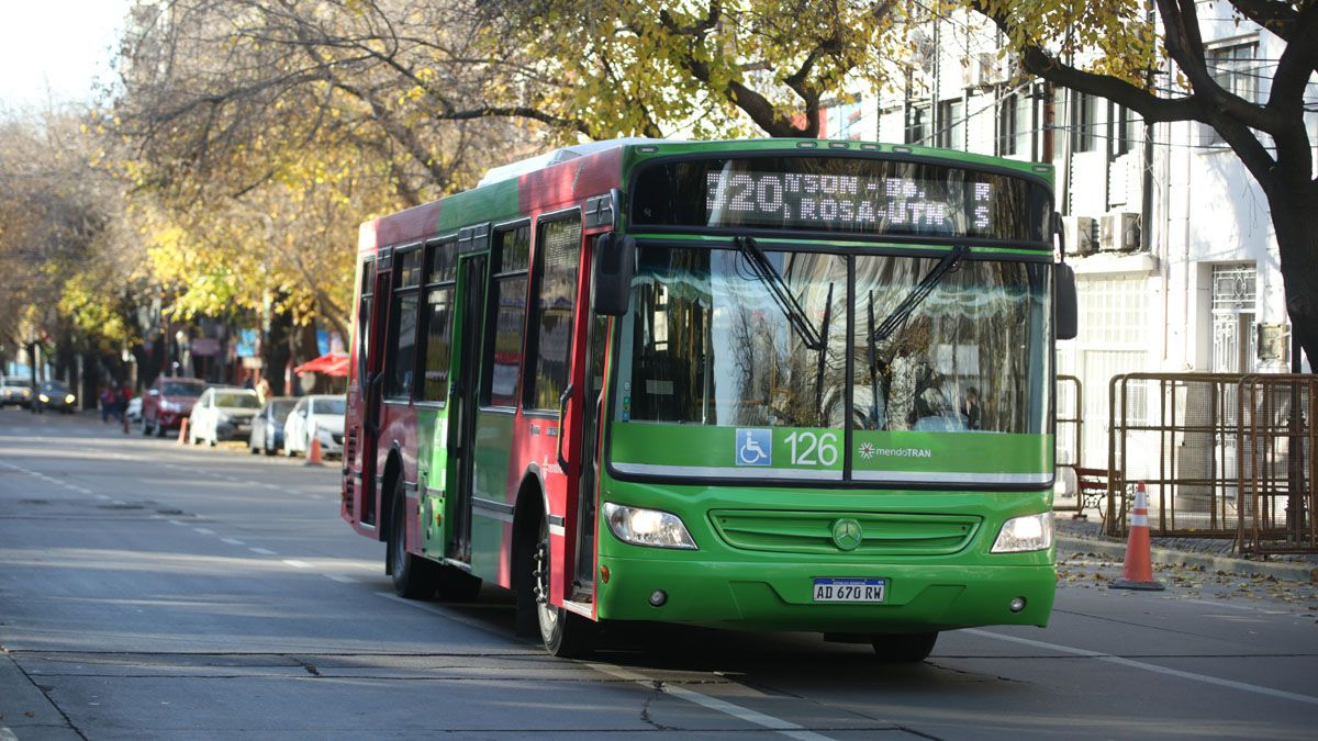 En algunas unidades ya se registra el aumento del boleto de micro y se cobra a $60.