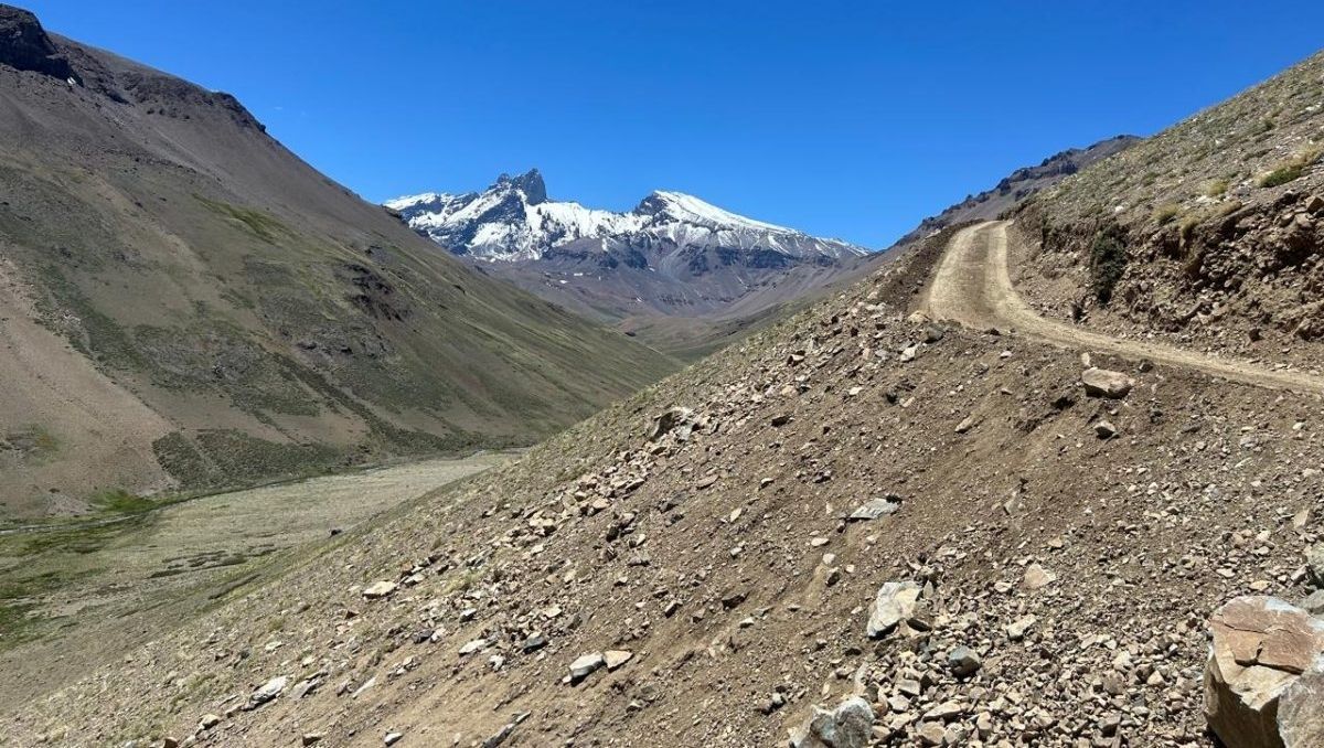 As&iacute; va quedando el camino minero en El Perdido, de Kobrea.