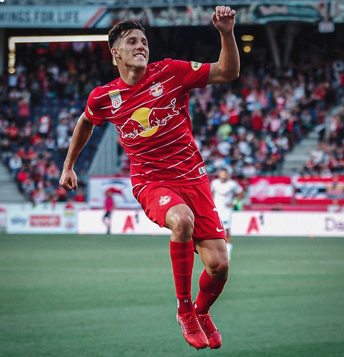 Nicolás Capaldo jugará con el Salzburg. Nicolás Capaldo jugará con el Salzburg.