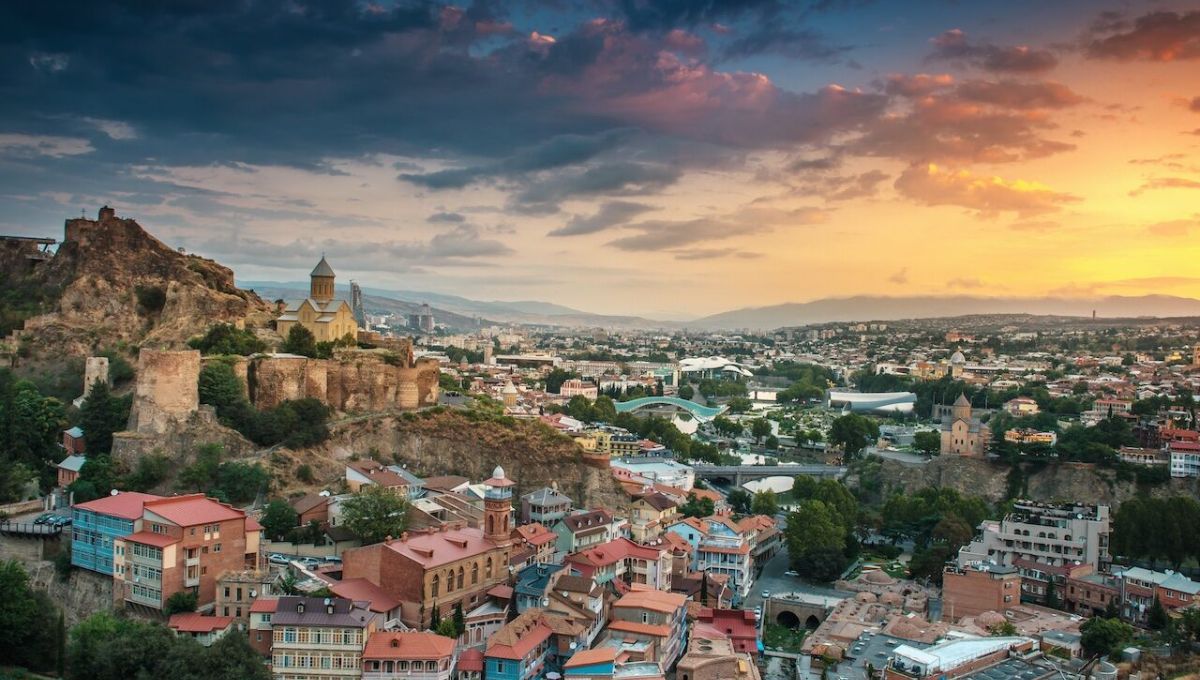 El país que impulsó una revolución económica y política con rosas