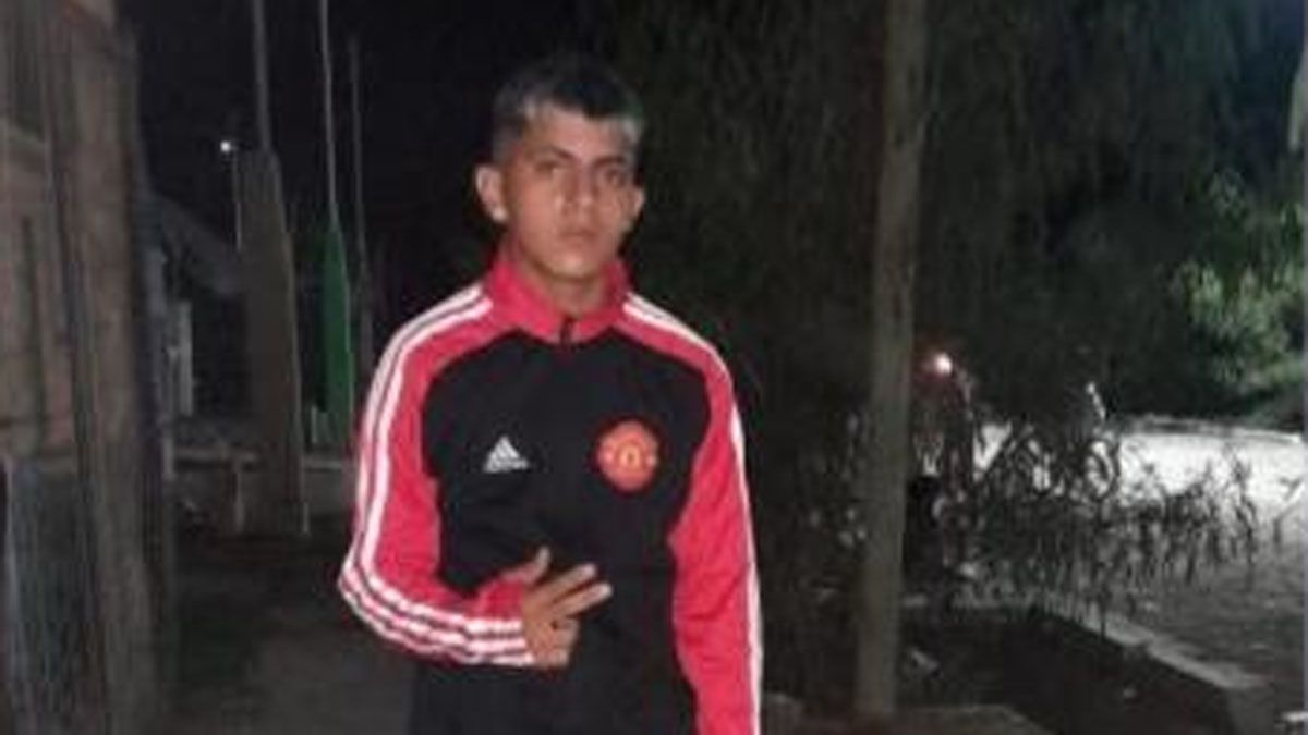 Santiago Contreras, tenía 14 años y fue asesinado de un balazo en la mañana del lunes a metros de su casa en Las Heras. Santiago Contreras, tenía 14 años y fue asesinado de un balazo en la mañana del lunes a metros de su casa en Las Heras.