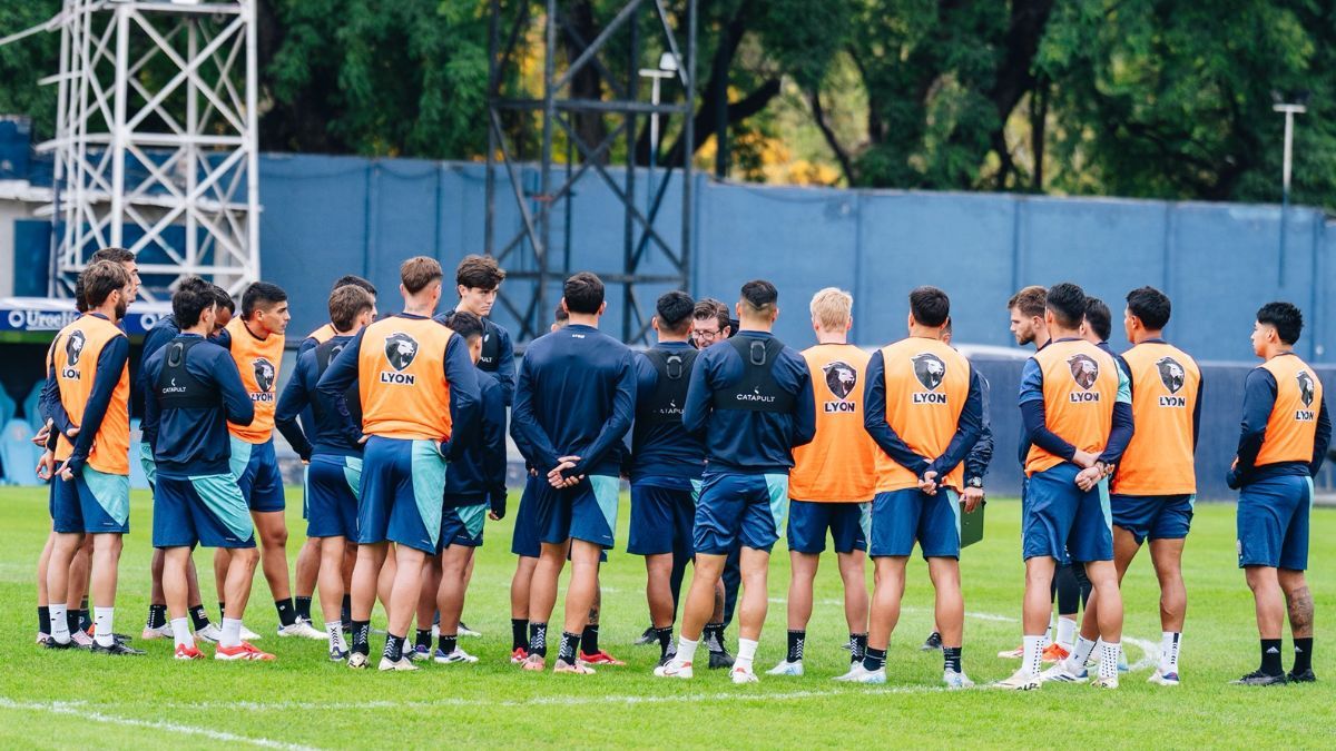 Independiente Rivadavia afina detalles para el encuentro ante Independiente por los octavos de final. 