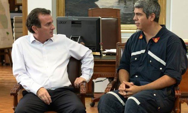 Pérez recibió al bombero voluntario de Maipú que le envió una carta luego de la tragedia de Barracas