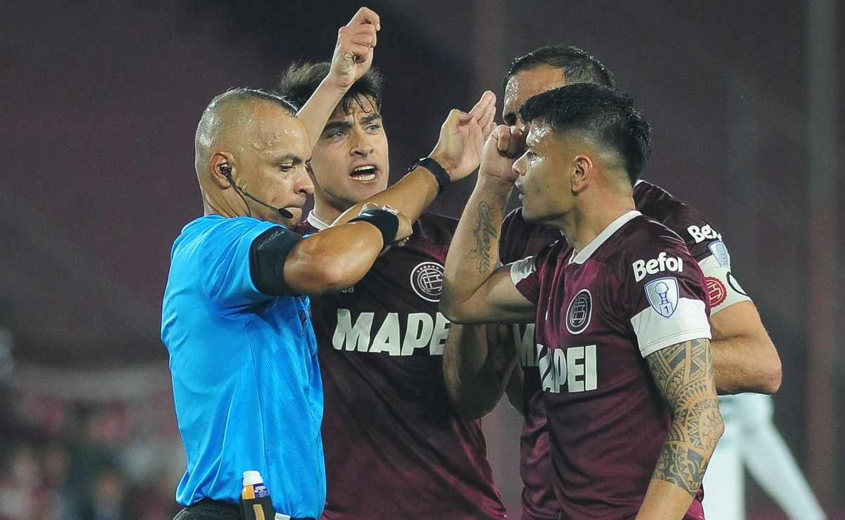 Hubo muchas polémicas en cancha del Granate.