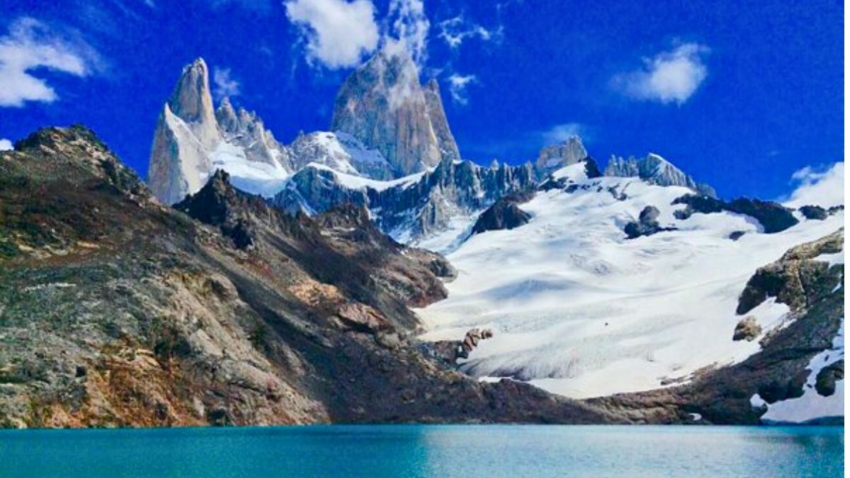 El Fitz Roy está ubicado dentro de este pueblo. El Fitz Roy está ubicado dentro de este pueblo.
