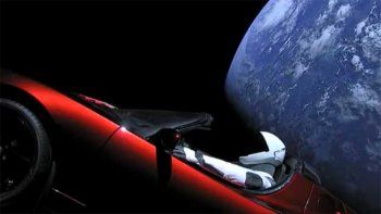 La Tierra tiene una nueva luna del tamaño de un auto y no, no es el de Elon Musk