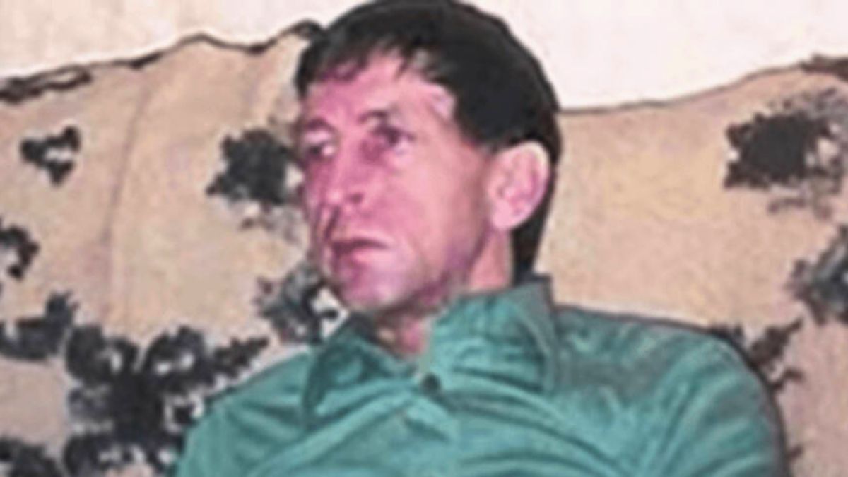 El rostro del científico antes del accidente radiactivo.