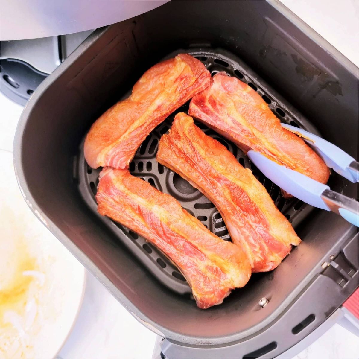Esta receta también queda deliciosa con costillas de cerdo. Esta receta también queda deliciosa con costillas de cerdo.