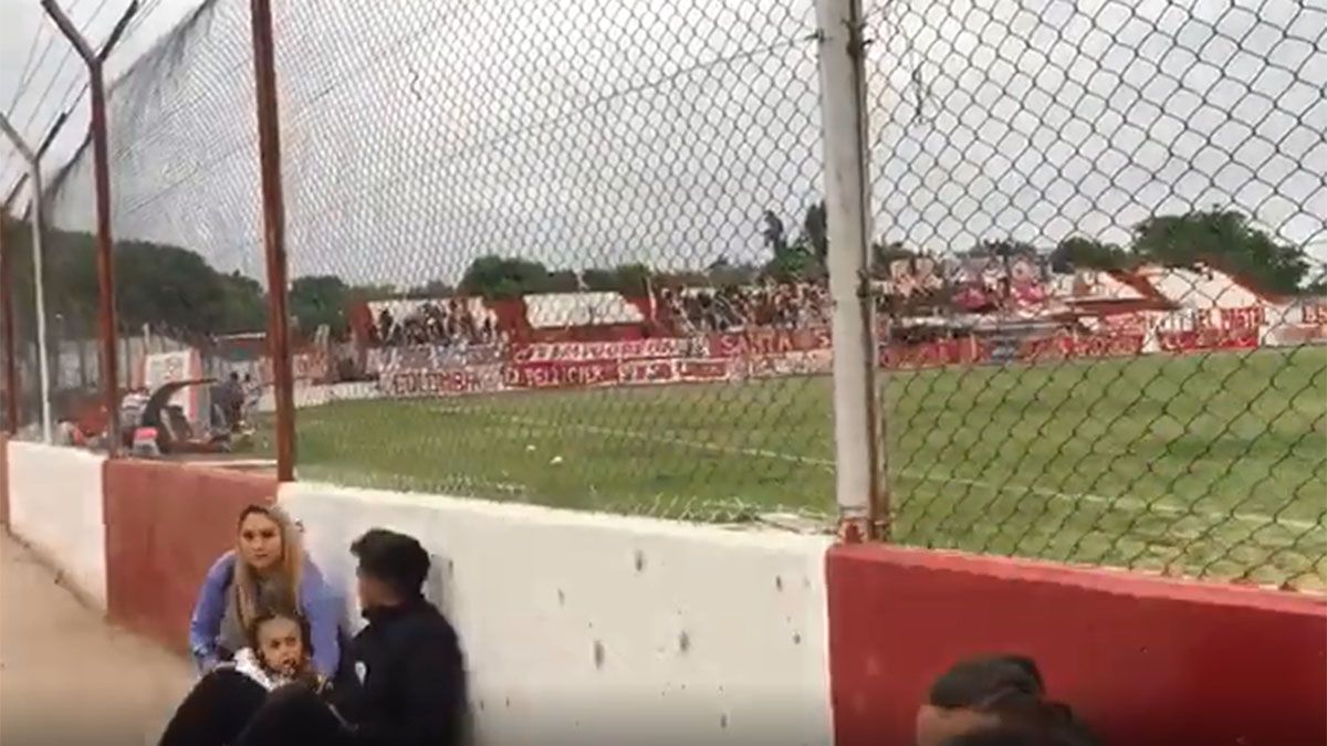 Incidentes en Huracán Las Heras: la foto que duele