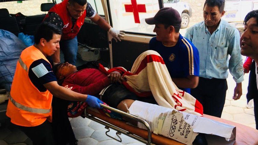 Sobrevivientes del accidente aseguran que los atendieron mal en el hospital en Bolivia