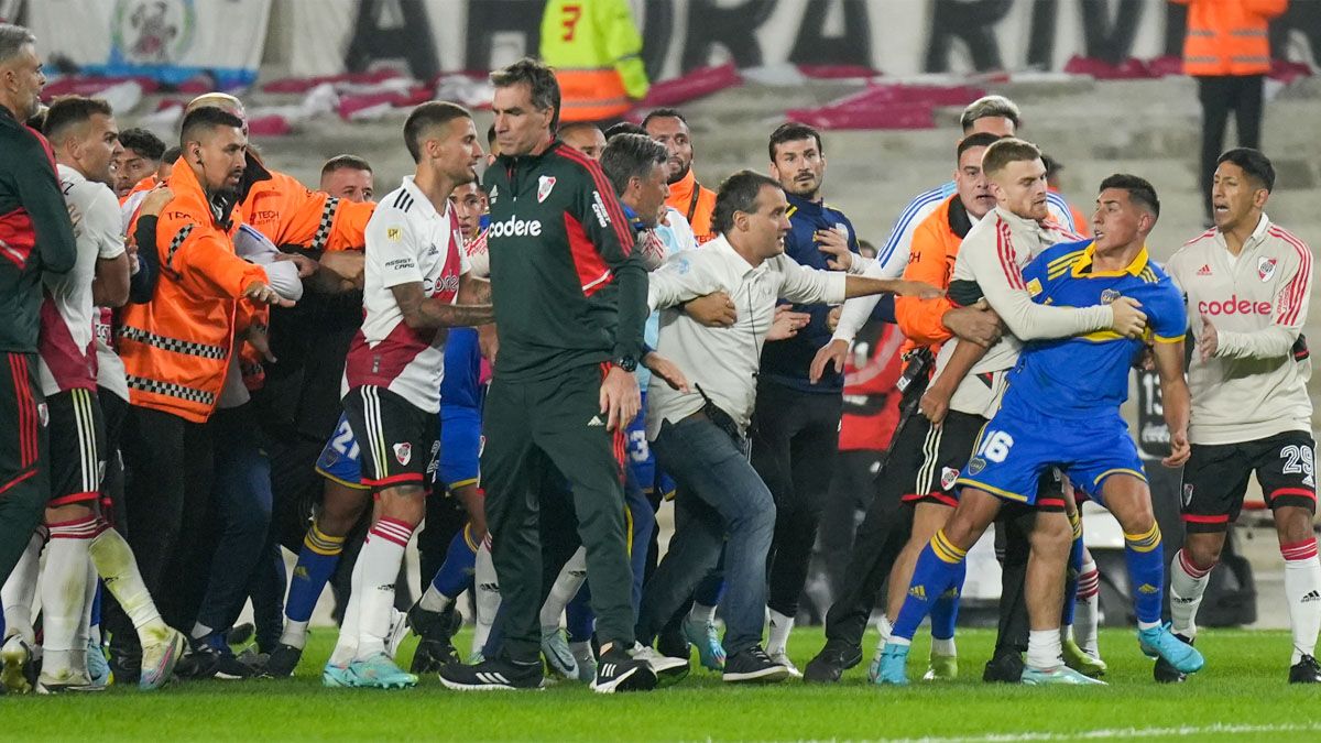 Cómo Fue El Escandaloso Final Del Superclásico Entre River Y Boca 3391