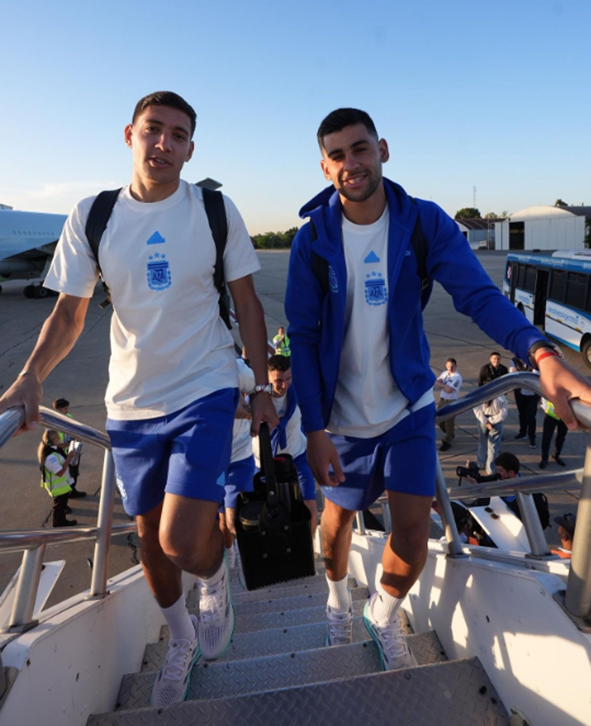 Nahuel Molina y Cuti Romero serán titulares en la Selección argentina. Nahuel Molina y Cuti Romero serán titulares en la Selección argentina.