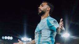 Taty Castellanos convirtió su tercer gol en la Carabao Cup.