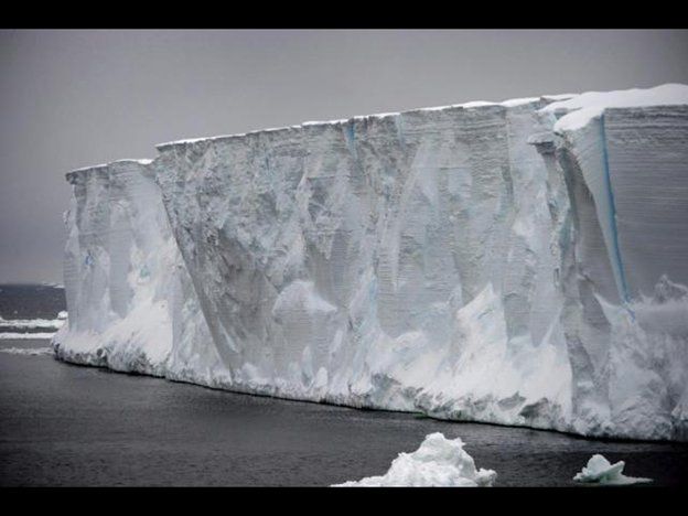 Uno de los mayores glaciares de la Antártida se derrite por el calentamiento marino