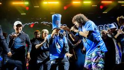 La Mona JIménez recibió al plantel de Belgrano en el Festival Nacional de Cuarteto.