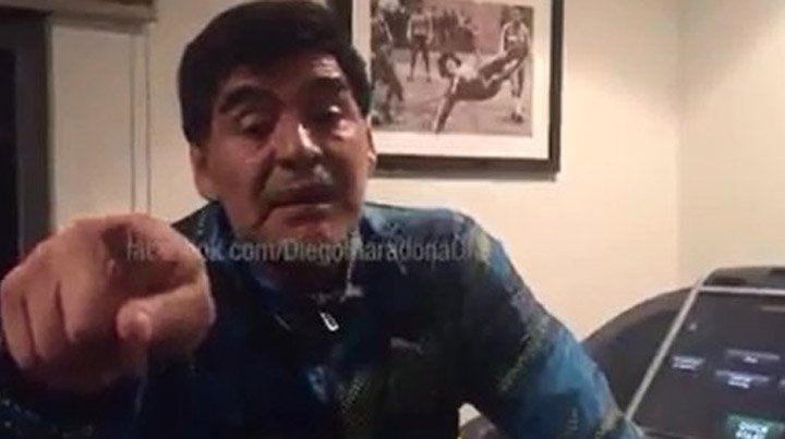 Explotó Maradona: mirá contra quién se la agarró esta vez