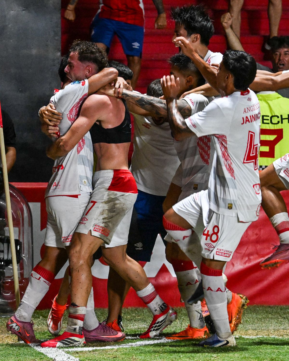 Argentinos Juniors empez&oacute; el Torneo Apertura con un triunfo muy ajustado.