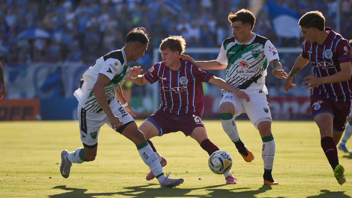 Andino y Mor&aacute;n, de lo mejorcito de un p&aacute;lido empate.