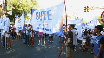 Los docentes conocieron la primera oferta de aumento salarial por parte del Gobierno Los docentes conocieron la primera oferta de aumento salarial por parte del Gobierno