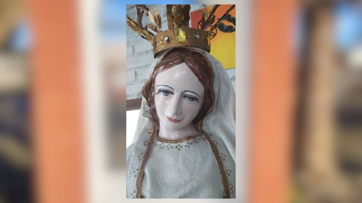 La figura de la Virgen fue robada del nicho. La figura de la Virgen fue robada del nicho.