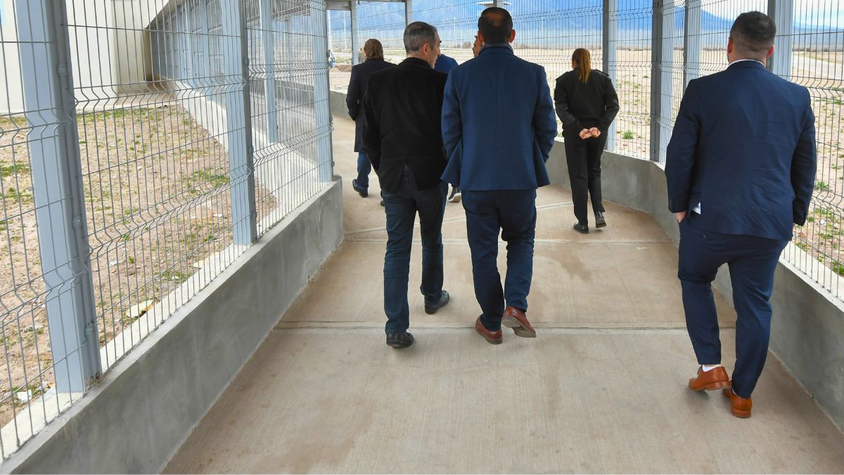Alfredo Cornejo prometió una nueva cárcel en Cacheuta pero no se lanzó la licitación. Alfredo Cornejo prometió una nueva cárcel en Cacheuta pero no se lanzó la licitación.