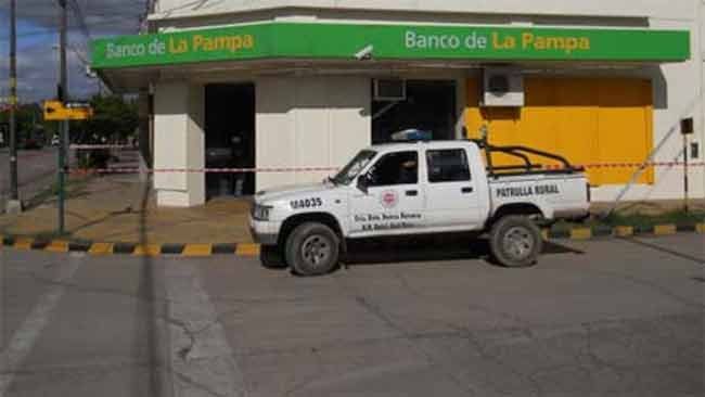 Un empleado bancario robó tres millones de pesos y se fugó