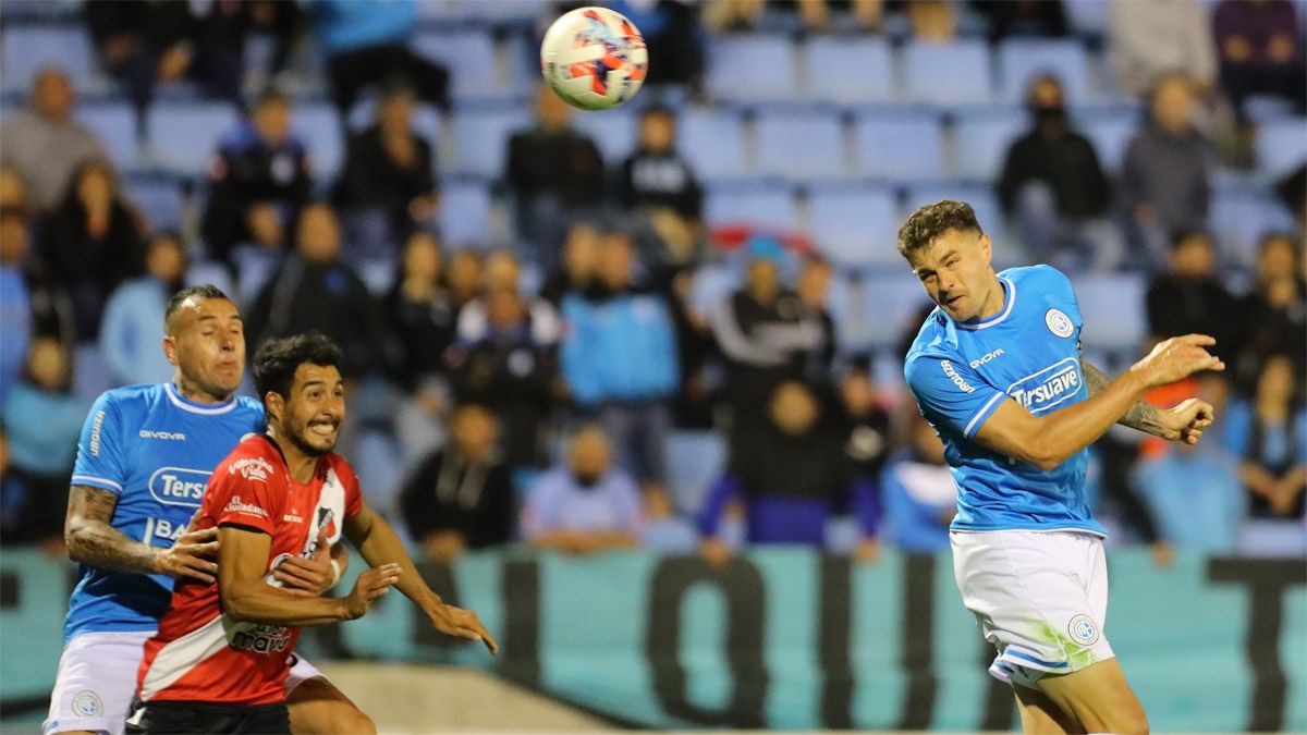 El Deportivo Maipú sumó ante Belgrano su cuarta caída al hilo