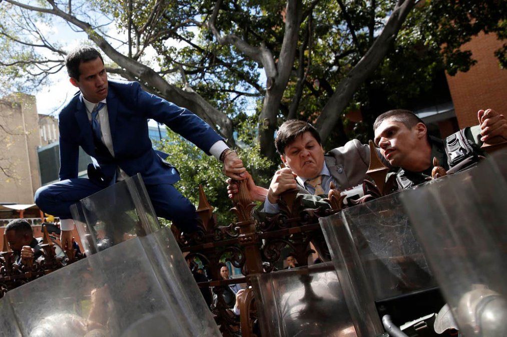 La oposición reeligió a Juan Guaidó como presidente de la Asamblea Nacional
