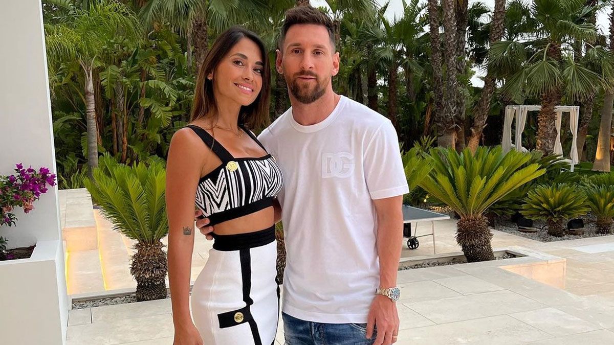 Antonela Roccuzzo y Lionel Messi se encuentran de vacaciones en Ibiza