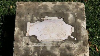 Atacaron un monumento en favor de la comunidad gay