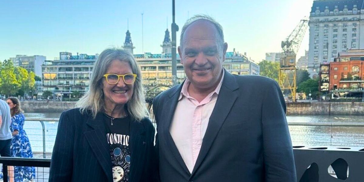 &nbsp;María Beatriz “Pilu” Giraudo junto al presidente del INTA, Nicolás Bronzovich, que seguirá al frente del organismo.