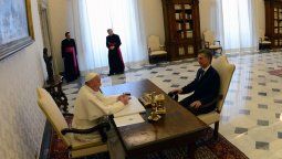 Macri tuvo una reunión exprés con el Papa: el encuentro duró 22 minutos y fue en un tono formal
