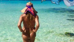 Florencia de la V mostró sus curvas en el Caribe