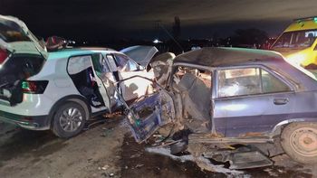 Así fue el accidente frontal que mató a dos hermanas, su mamá y un hombre en la Ruta 60: sobrepaso fatal Así fue el accidente frontal que mató a dos hermanas, su mamá y un hombre en la Ruta 60: sobrepaso fatal