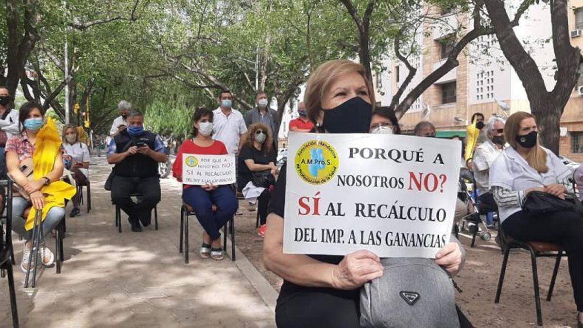 Los reclamos de los profesionales de la salud para no pagar ganancias se remontan a la época de la pandemia.