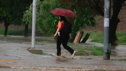 El pronóstico del tiempo indica fuertes lluvias para esta noche y la madrugada del miércoles. El pronóstico del tiempo indica fuertes lluvias para esta noche y la madrugada del miércoles.