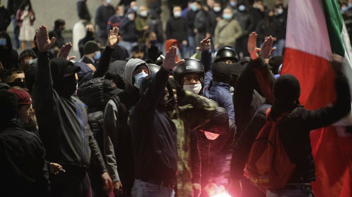 En Europa se repiten las marchas contra los cofinamientos y la posible obligatoriedad de las vacunas.