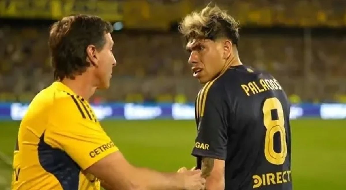 El chileno se enojó tras ser reemplazado.