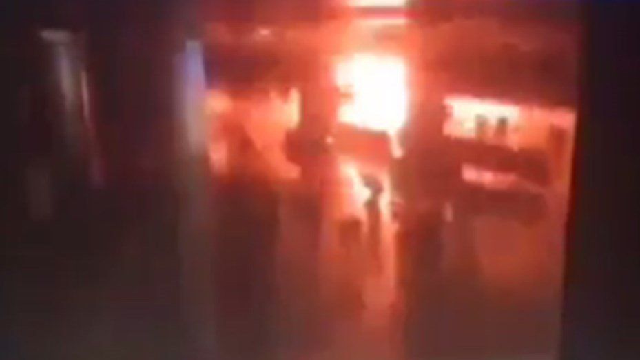 Video: el momento de la explosión en el aeropuerto de Estambul
