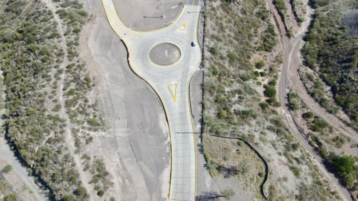 Vialidad Provincial aseguró que la segunda etapa incluirá una doble vía, un sistema de rotondas y dársenas para el transporte público. Vialidad Provincial aseguró que la segunda etapa incluirá una doble vía, un sistema de rotondas y dársenas para el transporte público.