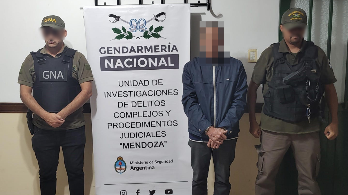 La vivienda del hombre involucrado se secuestró material de interés para la causa de trata de personas.