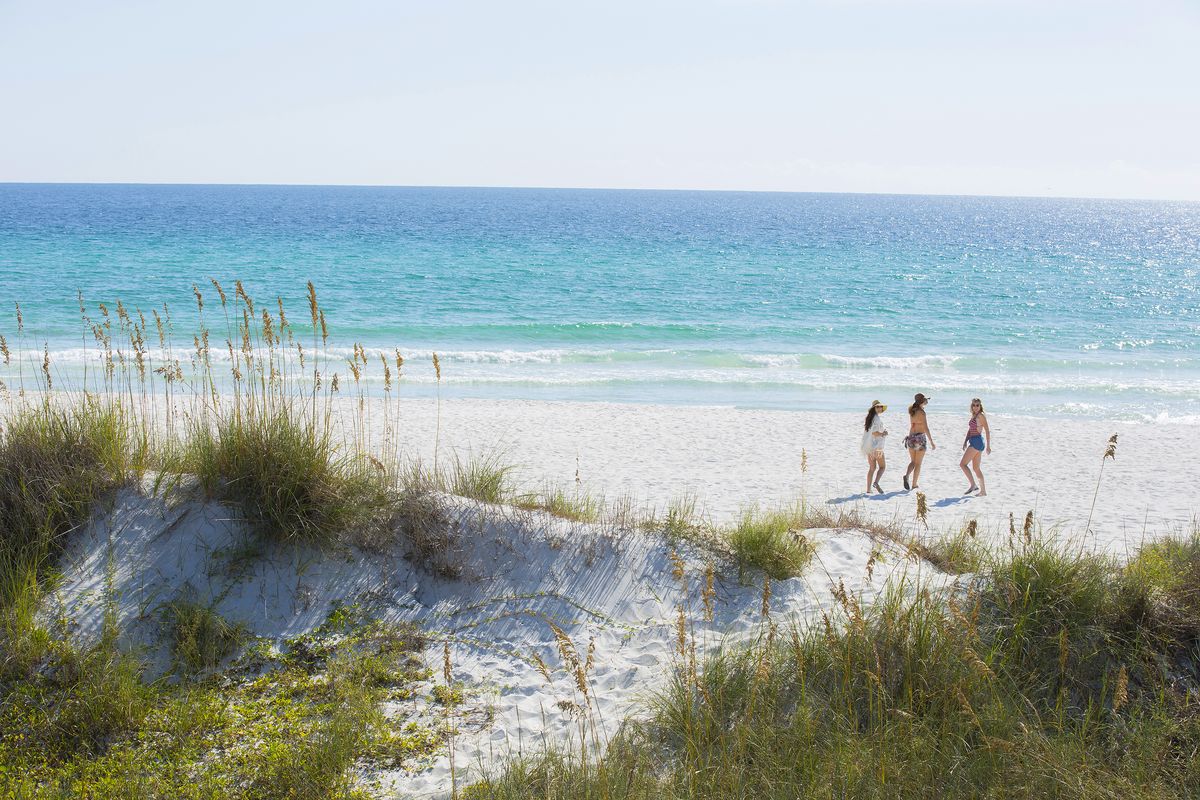 Un pueblo de Florida con playas paradisíacas se hartó de los turistas ruidosos