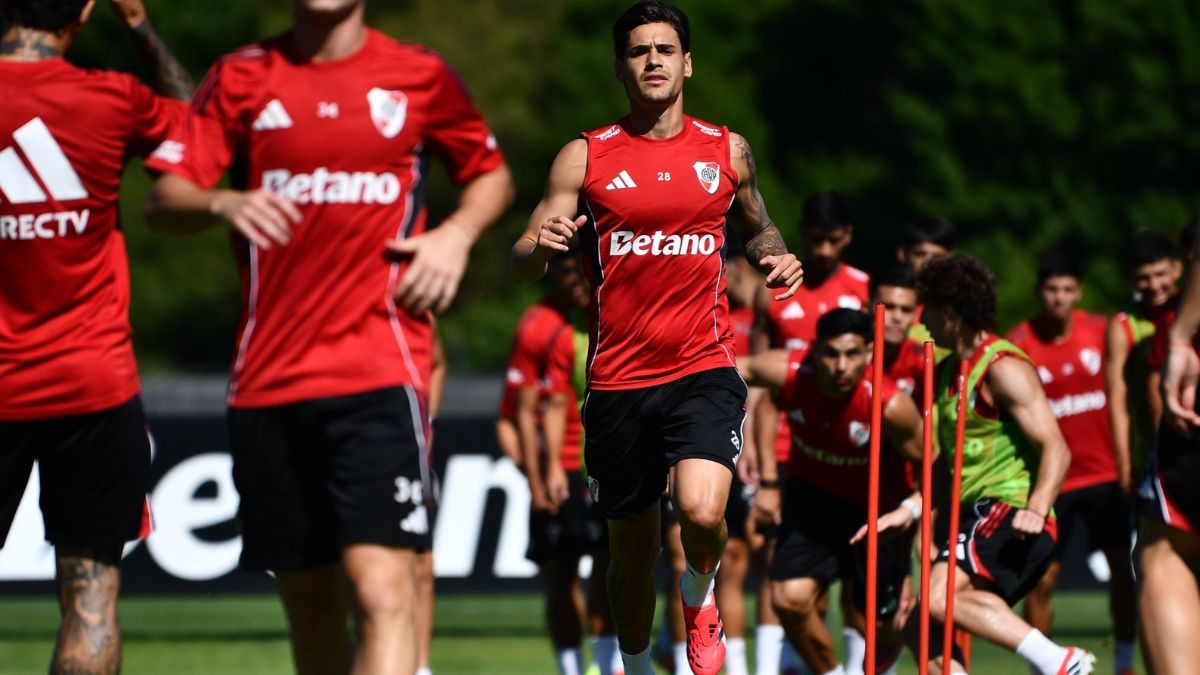 La posible formación de River para enfrentar a Barracas Central en su estreno en el Torneo Apertura