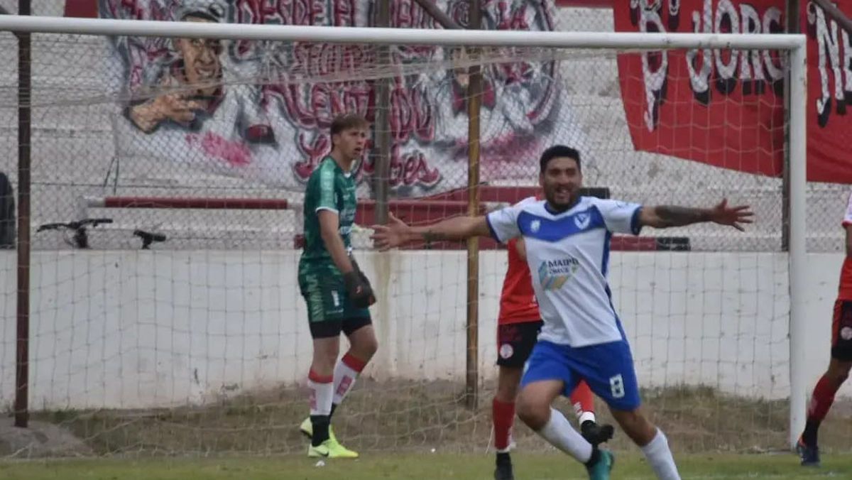 Gustavo González marcó el segundo gol para Luzuriaga.