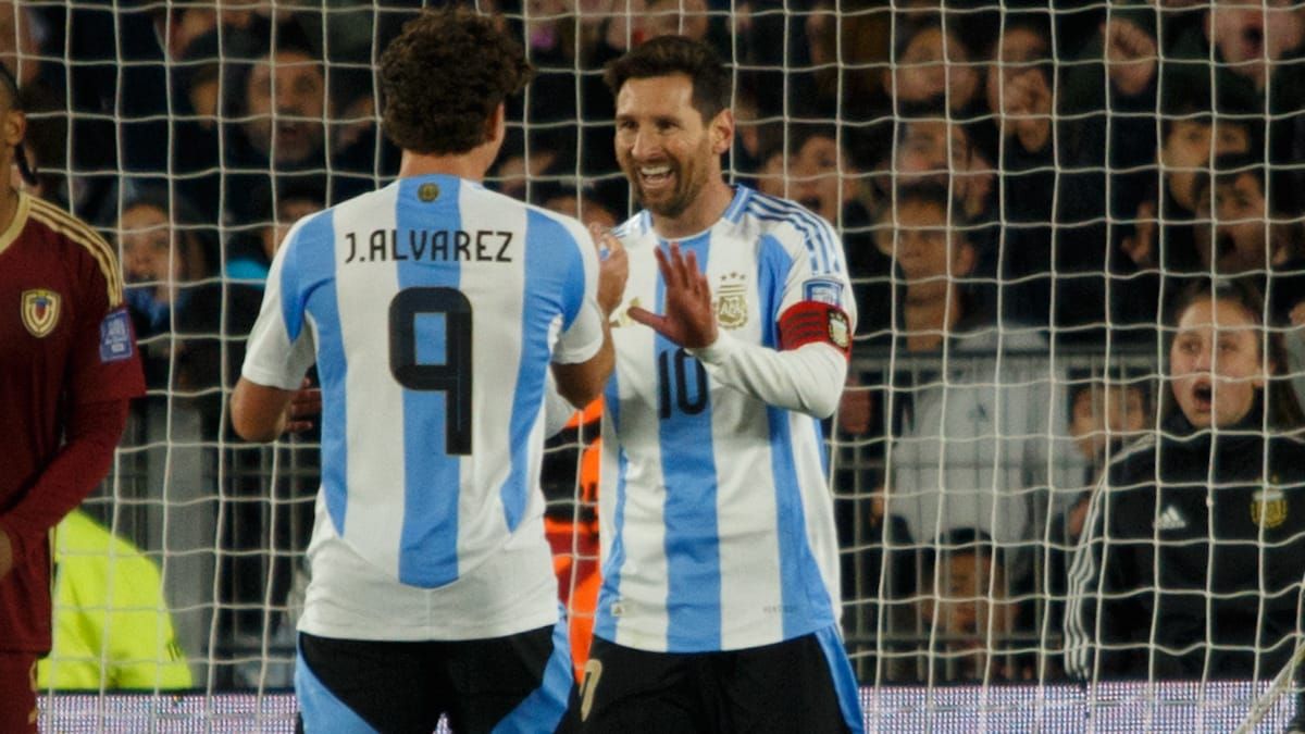 Julián asistió a Messi para el gol.