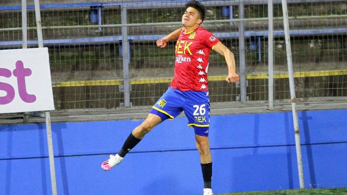 Thomas Galdames dejó la Unión Español de Chile para sumarse a Godoy Cruz.