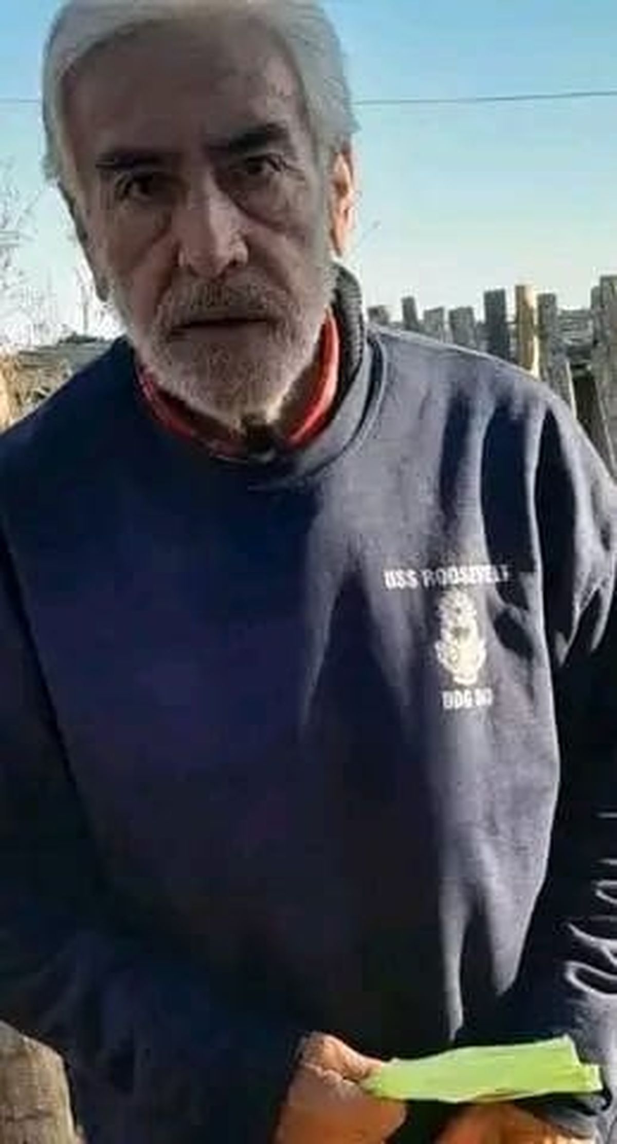 El hombre de 70 años fue visto por última vez en un hospital provincial. El hombre de 70 años fue visto por última vez en un hospital provincial.